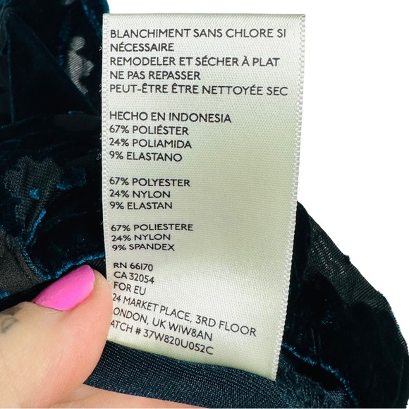 UO Kimchi Blue Velvet Floral Burnout V Neck Surplice Faux Wrap Cami Crop Top S - Picture 11 of 12